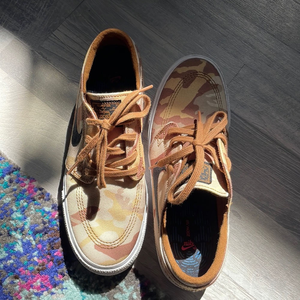 Mens Nikes shoes